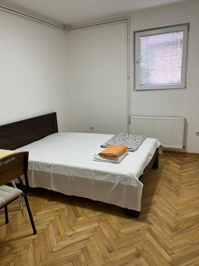 中华楼 - Belgrad Zewnętrze zdjęcie